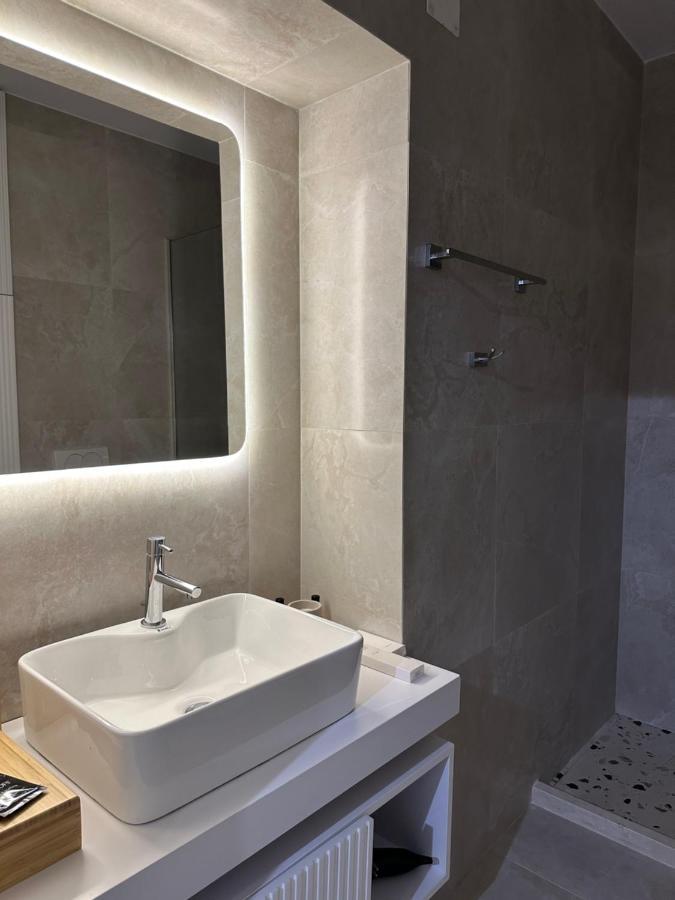 4Seasonsgea , New Modern Apartment In تيرانا المظهر الخارجي الصورة